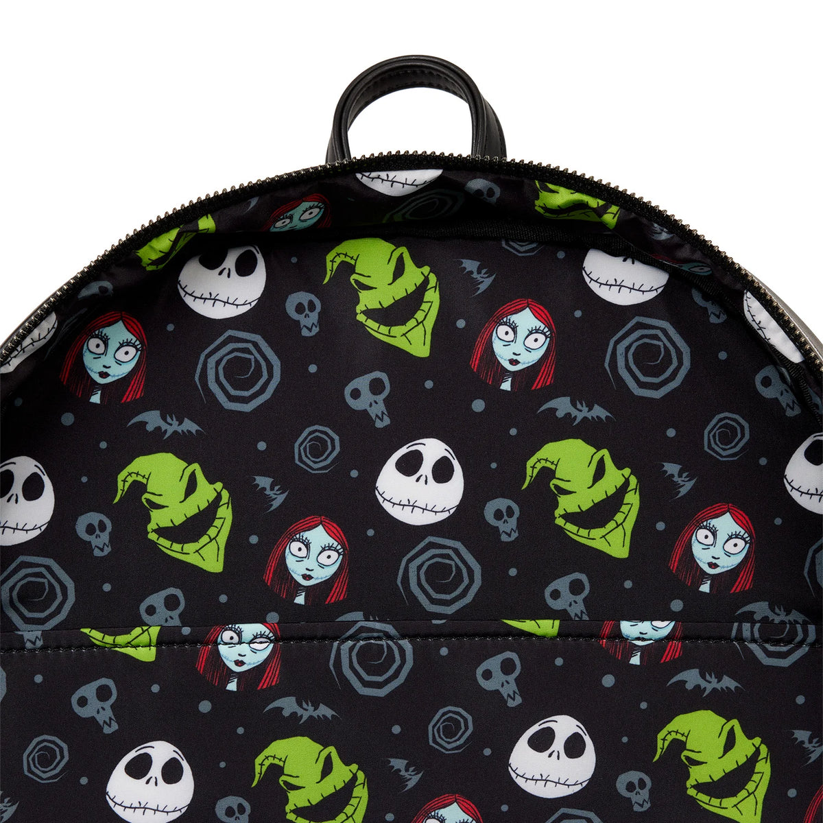 Sac à dos Loungefly Jack Skellington, vue de face, accessoire collector officiel Disney L'Étrange Noël de Monsieur Jack